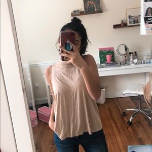 sleeveless turtle neck